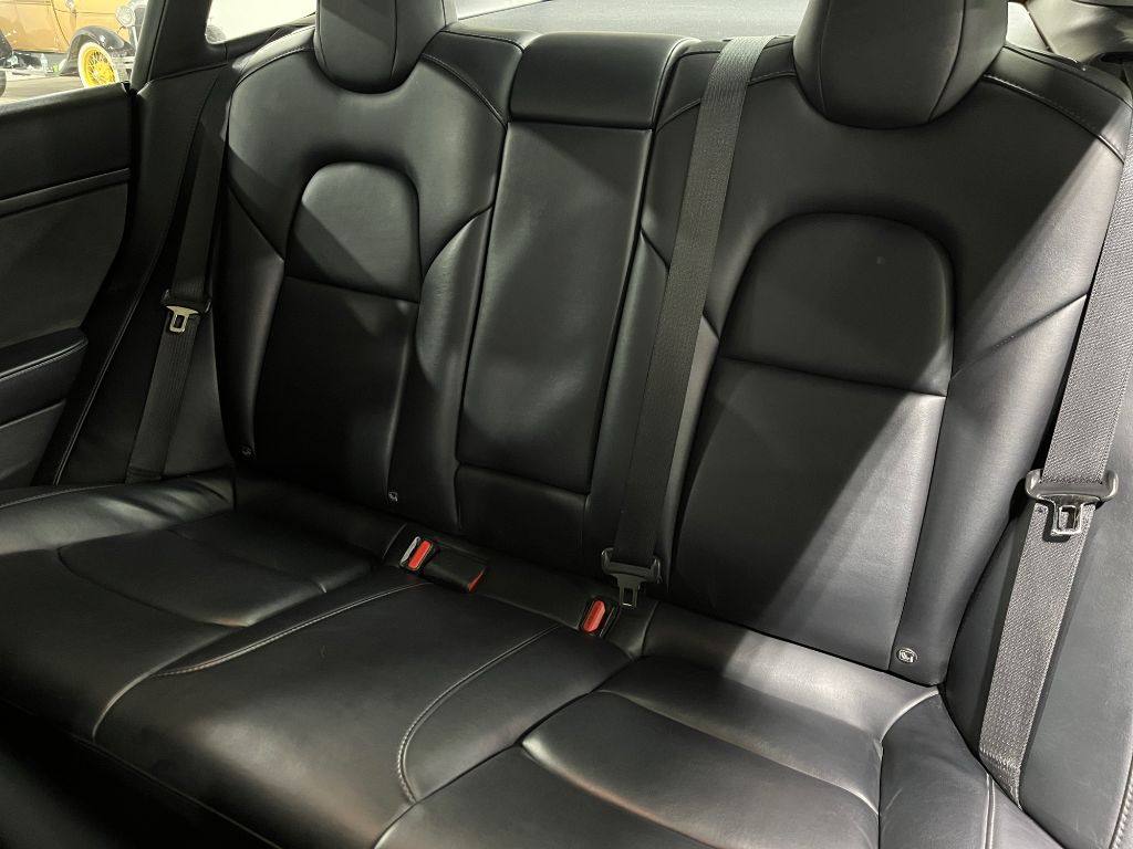 2022 Tesla Model 3 Base - Photo 9